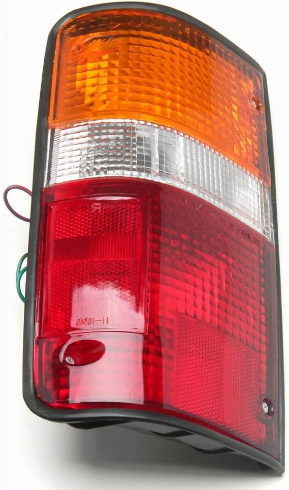 Eagle Eyes TY427-B000L Tail Light
